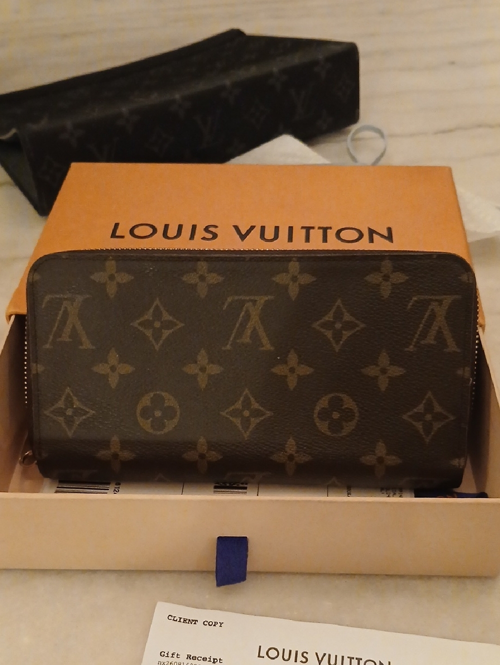 Louis Vuttion Wallet